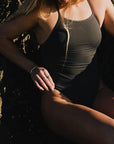 TALLOW ONE PIECE - Carbon